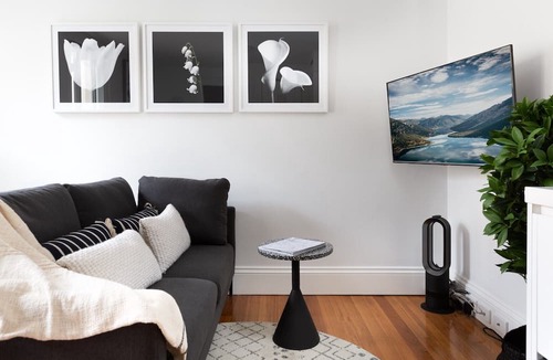 Lewisham Apartment | Designer Studio in Grand Manor 20 min From Sydney