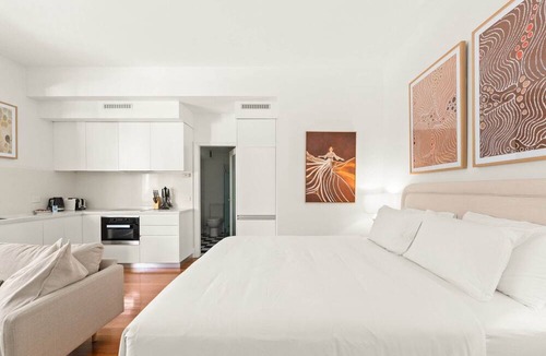 Lewisham Apartment | Inner-West Studio in a Perfect Location