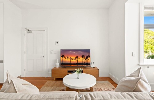 Lewisham Apartment | Inner-West Studio in a Perfect Location