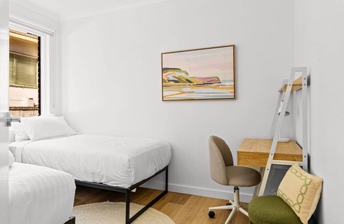 Manly Apartment | Gorgeous 3-Bed Manly Pad, Short Walk to the Beach