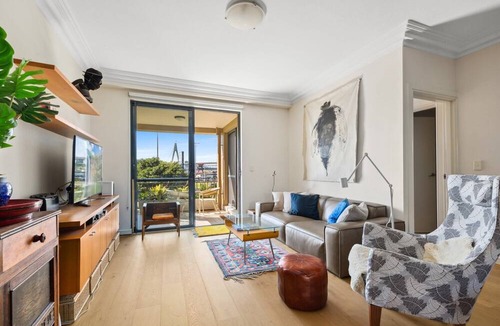 Balmain Apartment | Elegant Stay in Balmain with Pool Access
