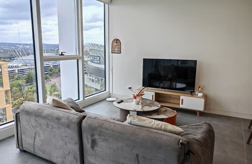 Lidcombe Apartment | Charming 2 bedroom APT overlooking Accor Stadium