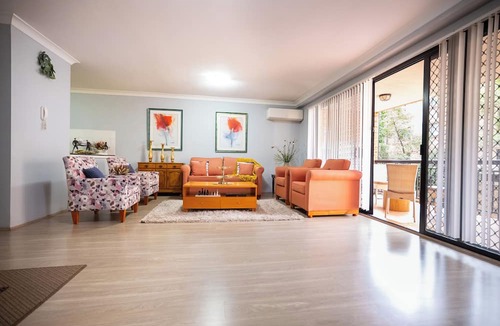 Homebush West Apartment | Stylish Homebush Stay | Balcony, Parking, Sleeps 6