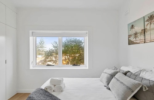 Bondi Beach Apartment | Surf Sand and Sunsets Your Bondi Beach Escape