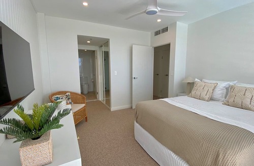 Cronulla Apartment | Pool View, Lift Access 509, Opposite North Cronulla Beach