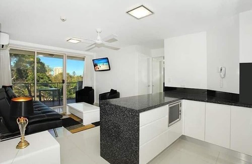 Mooloolaba Apartment | Private Getaway on Mooloolaba Beach @ Sandcastles