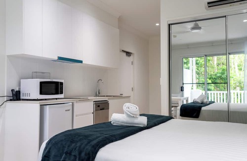 Trinity Beach Apartment | Trinity Collective