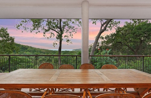 Clifton Beach Apartment | The Ferns Villa- Luxurious Ocean View Retreat at Clifton Beach with Private Pool and Ocean Views