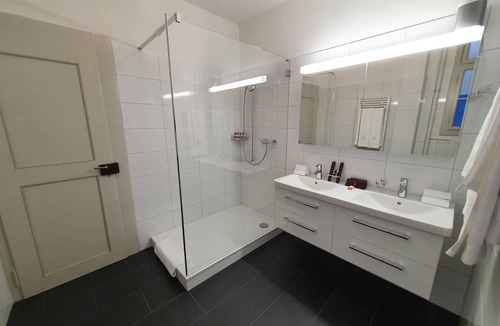 Grunes Quartier Apartment | Le Bijou BK9 Presidential Suite
