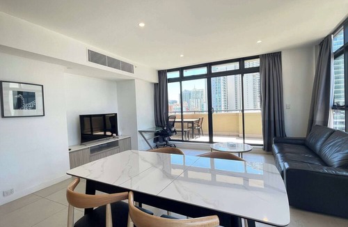 Haymarket Apartment | MetaWiseBnB|Sydney CBD|Chinatown|Luxe 2Bed Penthouse Bella