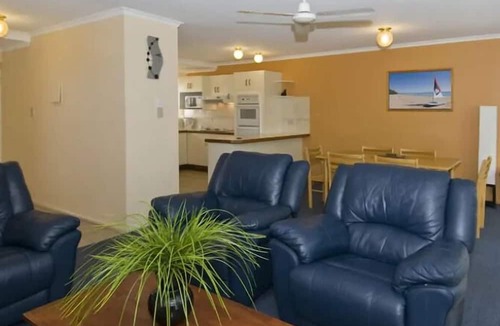 Eli Waters Apartment | Bay Hideaway Resort