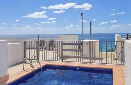 Manly Apartment | The Norfolk A Bright Beachside Hideaway with Pool