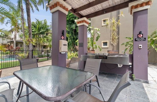 Westcourt Apartment | Tropical Retreat with 9 Pools Gym and BBQ Access