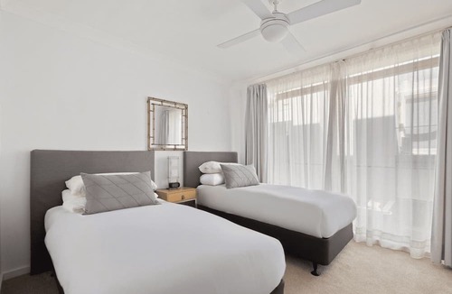 Manly Apartment | Manly- DARO8 Darley Rd - Chic, cozy apartment with modern finishes in a great location.