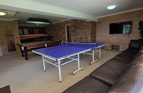 Denham Court House | Capturing Breathtaking Retreat!