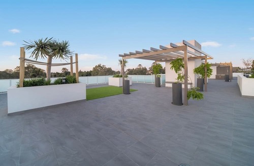 Rouse Hill Apartment | Sunny 2 Bedroom Apt with Parking in Rouse Hill