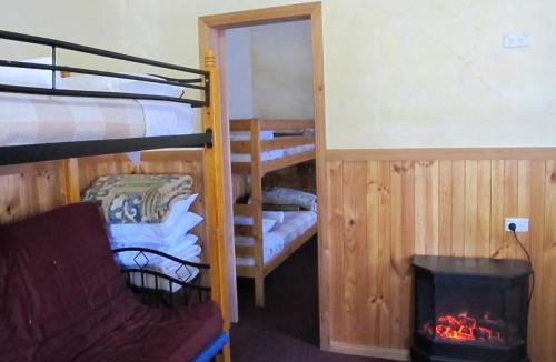 Mount Victoria Cabin | Cedar Lodge Cabins