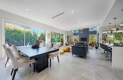 West Pymble House | Luxury 6 Bedroom Family Home in North Shore Sydney