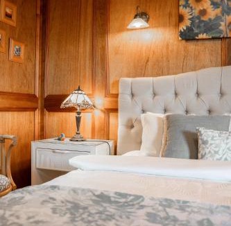 Eagle Heights Bed & Breakfast | Tamborine Mountain Bed and Breakfast