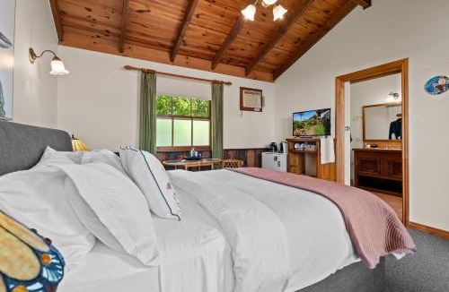 Eagle Heights Bed & Breakfast | Tamborine Mountain Bed and Breakfast