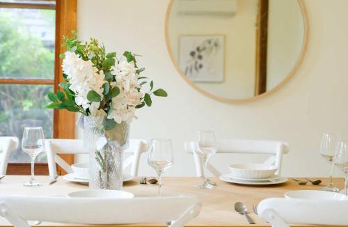 Riverview House | Peaceful Riverview Retreat Near Chatswood & City