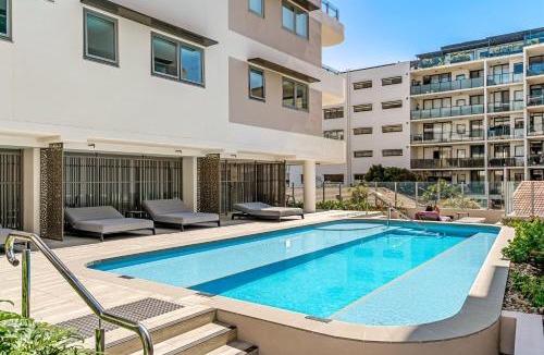 Buddina Hotel | Lowanna Beach Resort Kawana