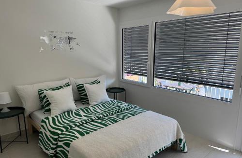 Matthaus House | StayBC Room center & Baselcard
