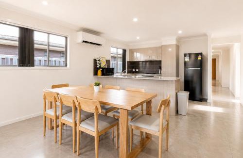 Park Ridge House | Golden Homestead – Park Ridge 4B Comfort Retreat