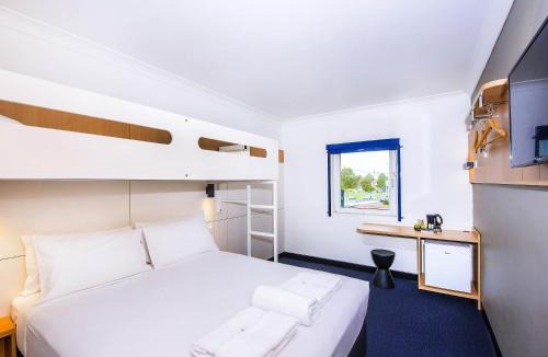 Casula Hotel | Ibis Budget - Casula Liverpool
