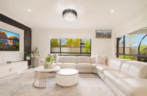 Catherine Field House | Spacious 5BR Home with Premium Comfort