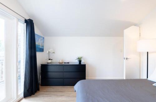 Balmain House | 3 Bedroom House in Balmain - 10 mins Ferry to CBD