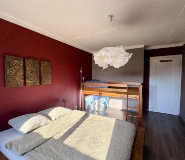 La Chaux-de-Fonds Bed & Breakfast | Pepper House