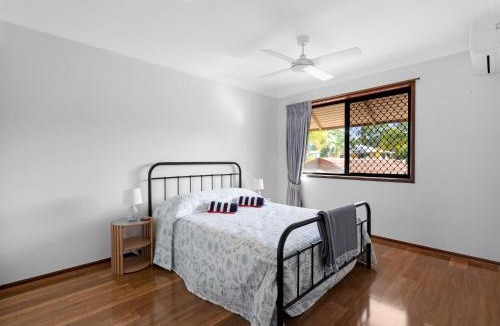 Traviston House | Sandy Toes