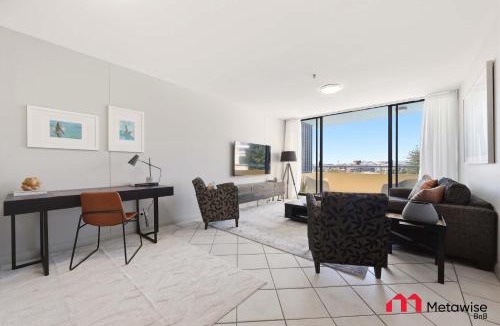Cronulla Apartment | MetaWiseBnB Luxury North-Facing 2BR Near Beach 5