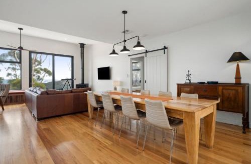 Mount Victoria House | Sunset Retreat