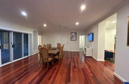 Lindfield House | Lindfield 4 Bedroom Cottage House