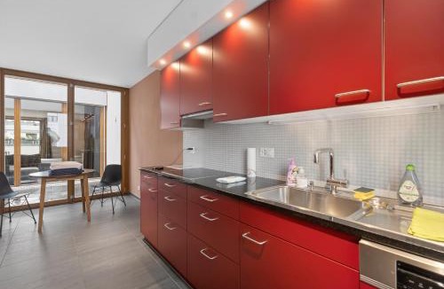 Vorstadte Apartment | Exclusive Rooftop Duplex Penthouse, Hot Tub, 2 Terrace Views, 230sqm, Downtown, 6min walk to main station