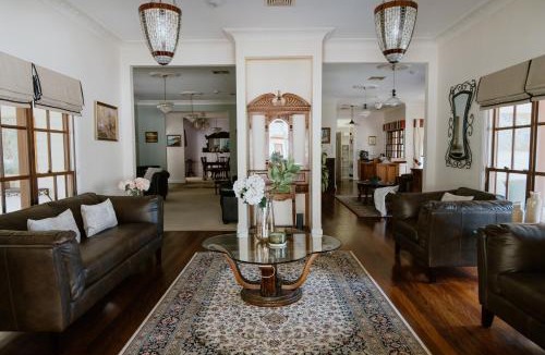Balmoral Ridge House | Grand Queenslander for Large Groups 5 mins to Maleny and Montville