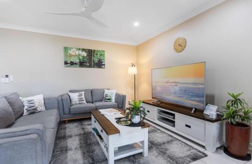 Westcourt Apartment | Zen Escape Resort Pool & BBQ Retreat