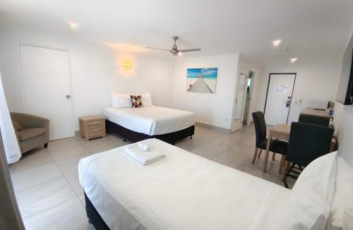 Pialba Hotel | Ambassador Motor Lodge