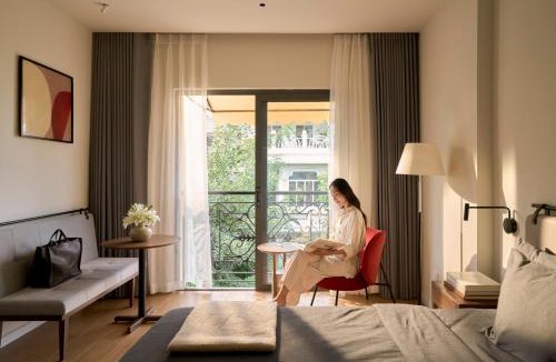 Ba Queo Hotel | Express by M Village Nguyen The Loc, a brand of Modern Village Lifestyle