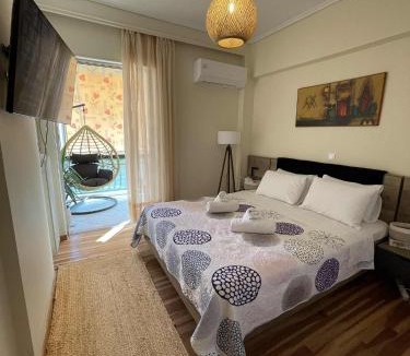 Elliniko-Argyroupoli Apartment | Luxury 2BR Ellinikon Apartment Oasis - Athens Riviera