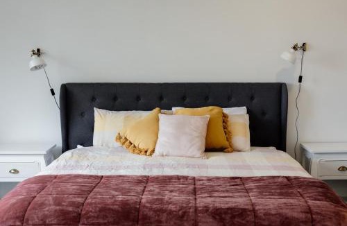 Rathdowney House | Tuckeroo Cottages - Tuckeroo House