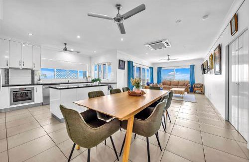 Bowen Villa | Panoramic Oceanview Villa
