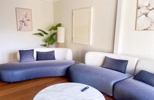 Pymble House | Family Retreat with Pool Near Pymble Station