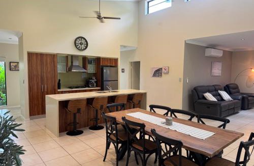 Palm Cove House | Entire 4 bedroom home in Palm Cove