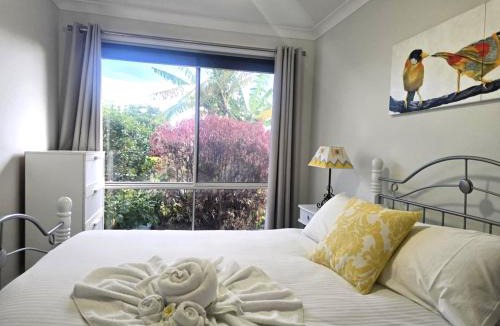Banksia Beach House | Marina Views