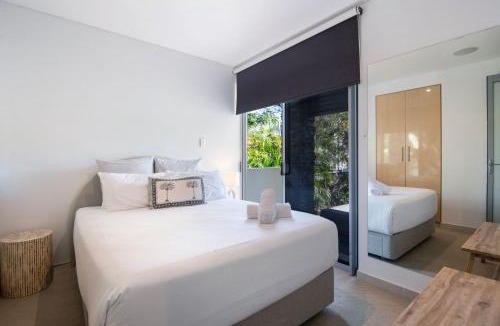 Runaway Bay Apartment | Waterfront Oasis in Runaway Bay - CoastHM
