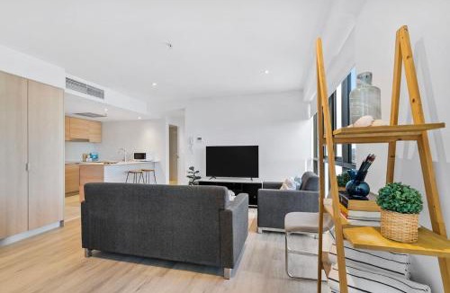 Broadbeach Apartment | Broadbeach Comfort - Resort Stay near Beach & Casino