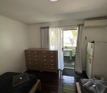 Bakers Creek Hotel | Mycow Accommodation Mackay